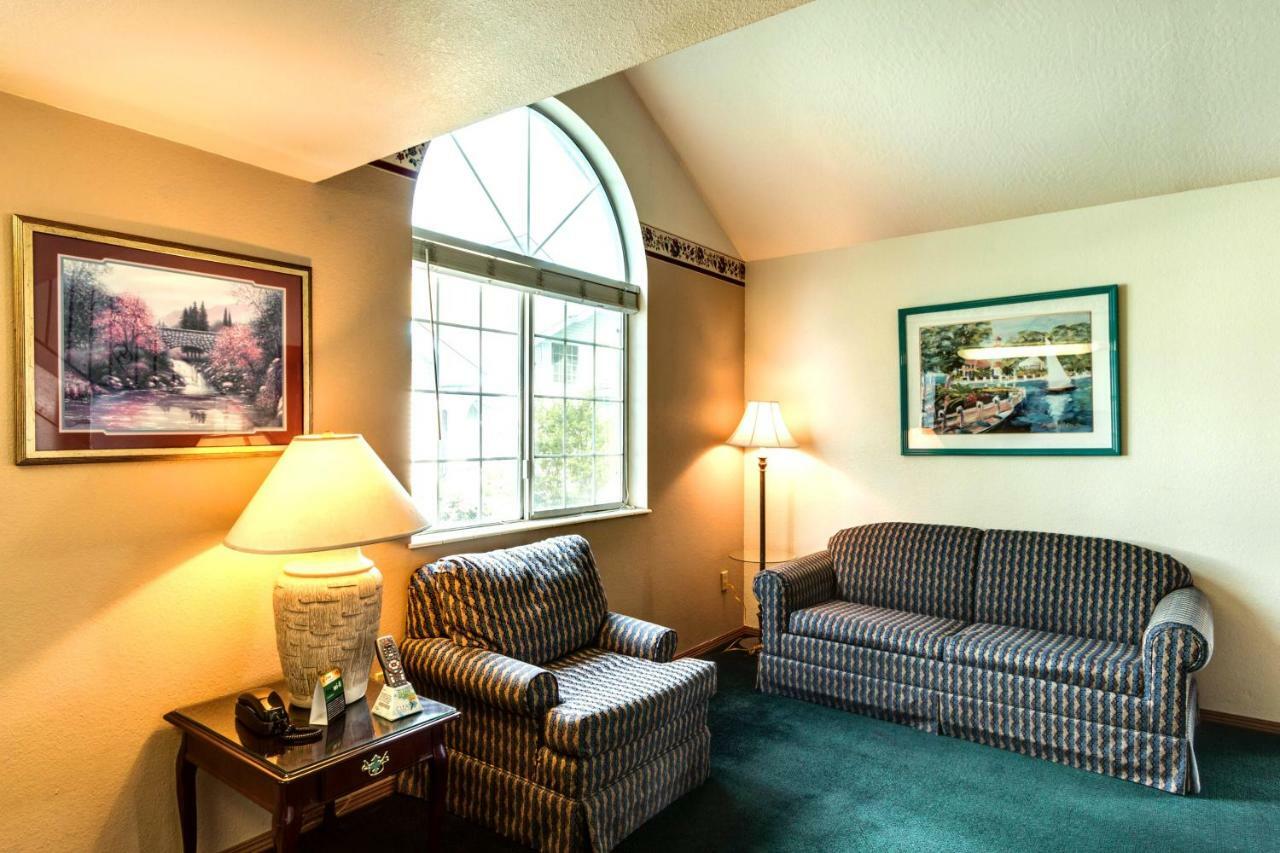 Turning Leaf Townhome Suites Fairwood Εξωτερικό φωτογραφία