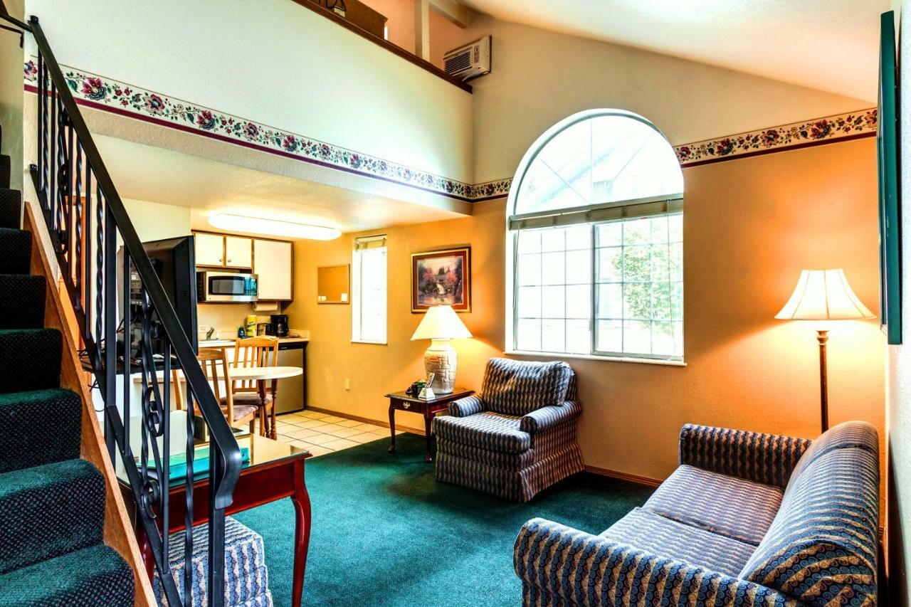 Turning Leaf Townhome Suites Fairwood Εξωτερικό φωτογραφία